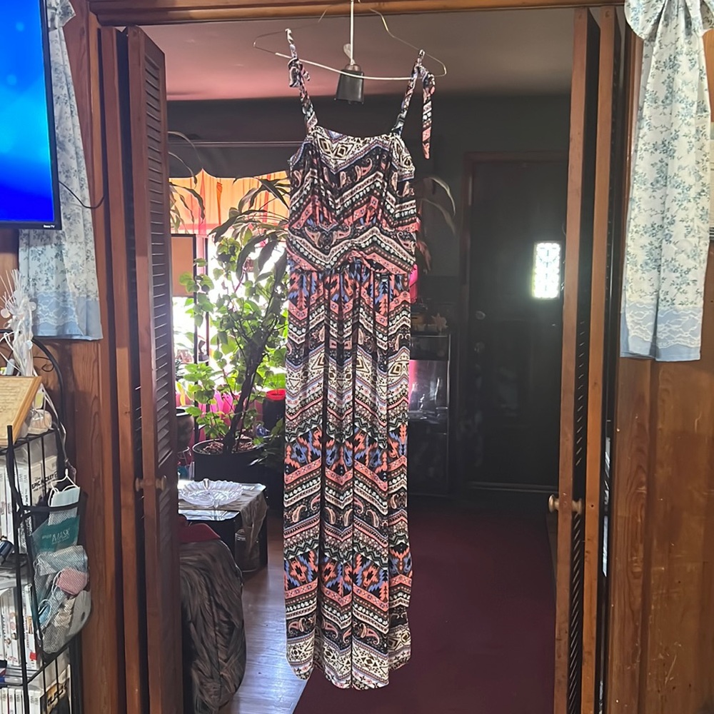 Win Win Pleated Maxi Dress